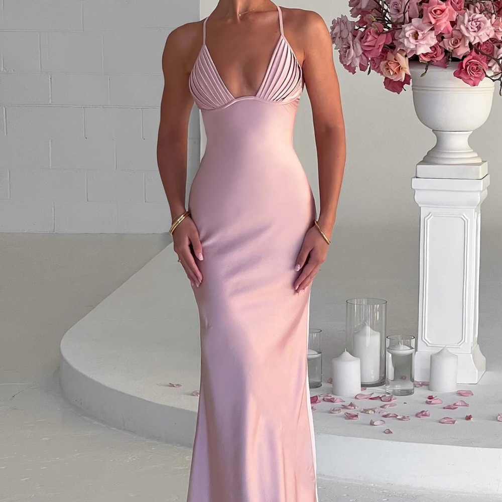 Chic Blush Maxi Dress with Spaghetti Straps